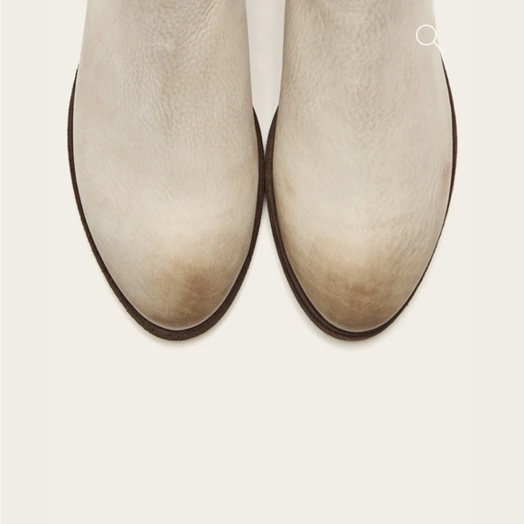 $368 Frye Carson Chelsea Ivory White Real Leather Low Heel Pull On Ankle Boot - Picture 7 of 13